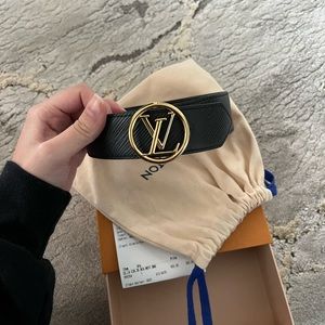 Louis Vuitton belt, reversible